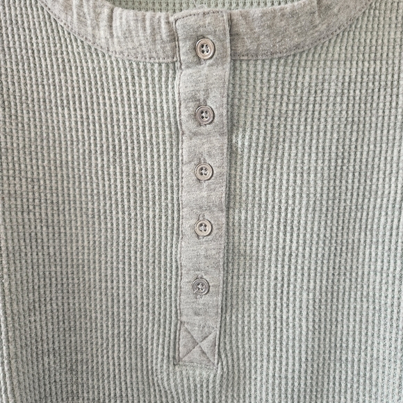 Liz Lange Maternity Women's Henley Top - Picture 3 of 6